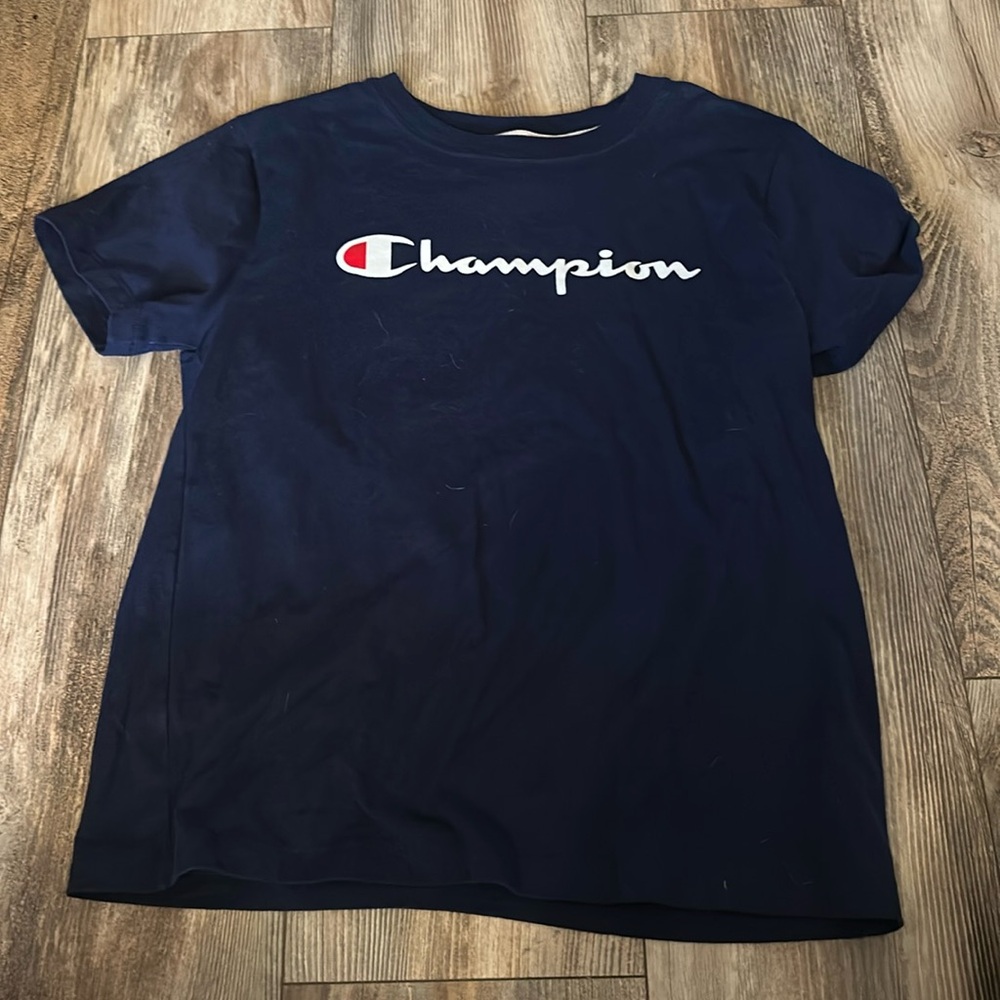 women’s small champion tee